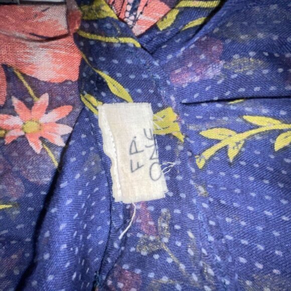 Free People peasant top short sleeve flutter raw edge floral viscose navy medium - Picture 8 of 9